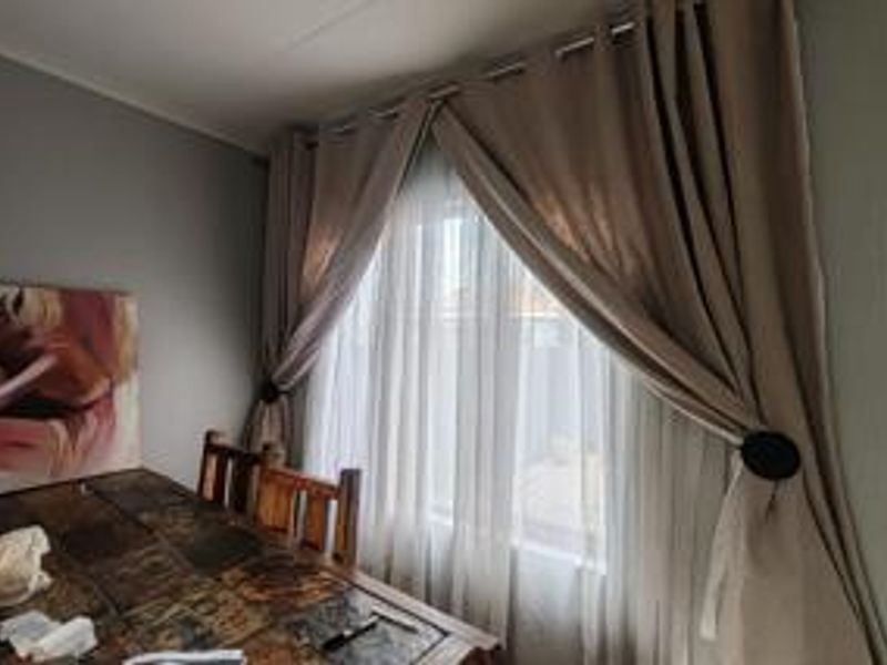 3 Bedroom Apartment to Rent in Helderwyk Estate, Brakpan. Situated in the highly secure Estate - Photo 7