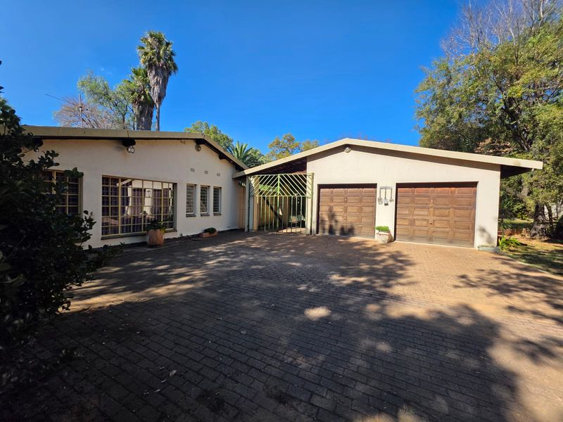 FAMILY HOME FOR SALE IN OLD VAALPARK - Photo 1