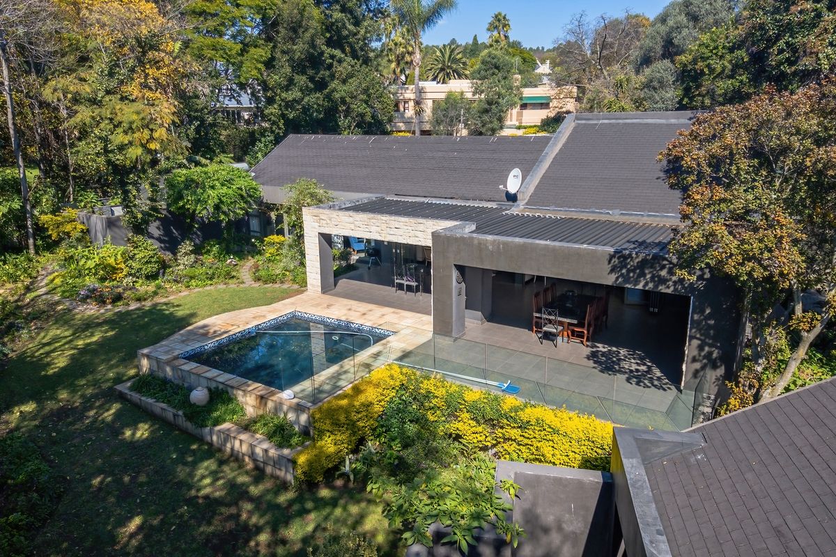 Exceptional Modern Family Residence Bryanston - Photo 2