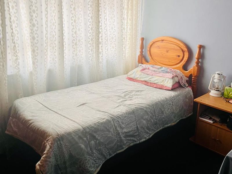 Beautiful Family House for Sale in Sasolburg - Photo 8