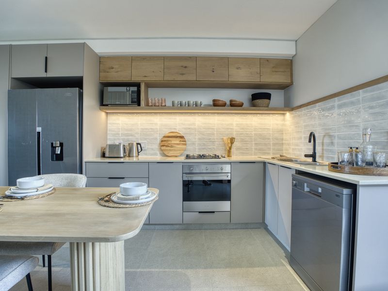 Modern Coastal Residence with Investment Potential - Photo 2