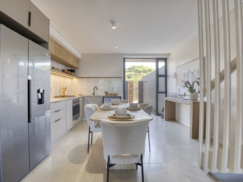 Modern Coastal Residence with Investment Potential - Photo 3