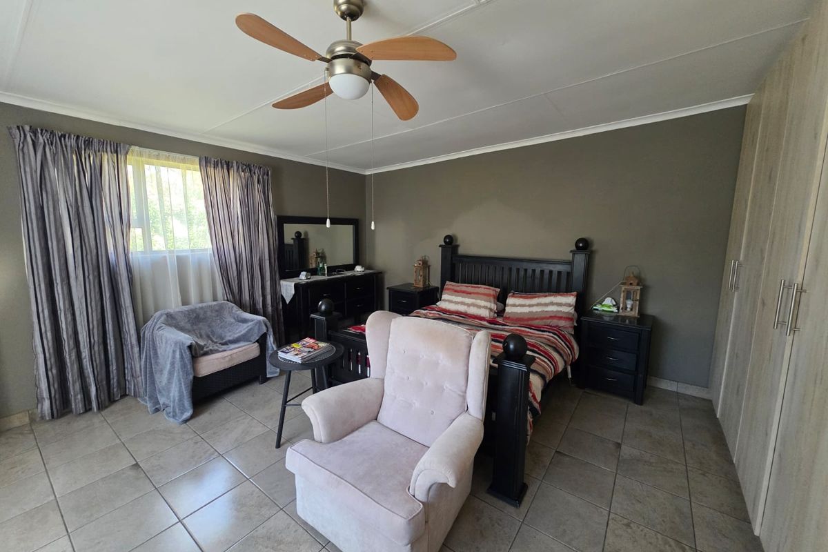 ABSOLUTE STUNNER FOR SALE IN A SOUGHT-AFTER AREA OF SASOLBURG! - Photo 3