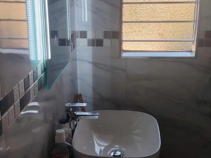 STUNNING FAMILY HOME FOR SALE IN VAALPARK - Photo 8