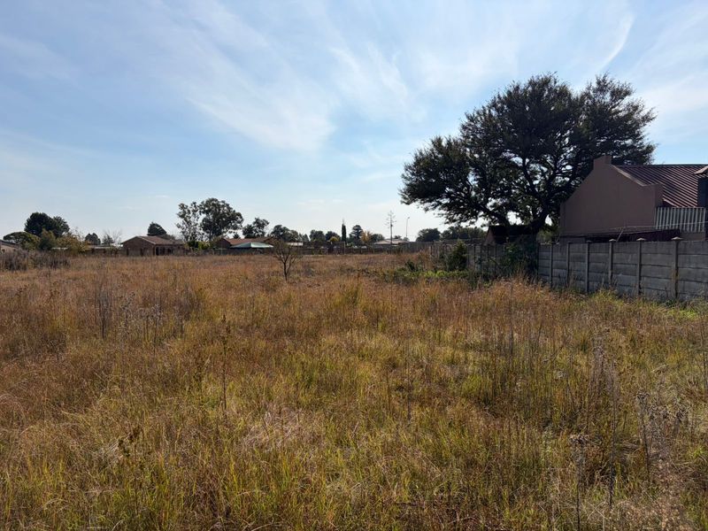 Discover an exceptional opportunity to invest in a well-positioned vacant stand situated Riversdale. - Photo 1