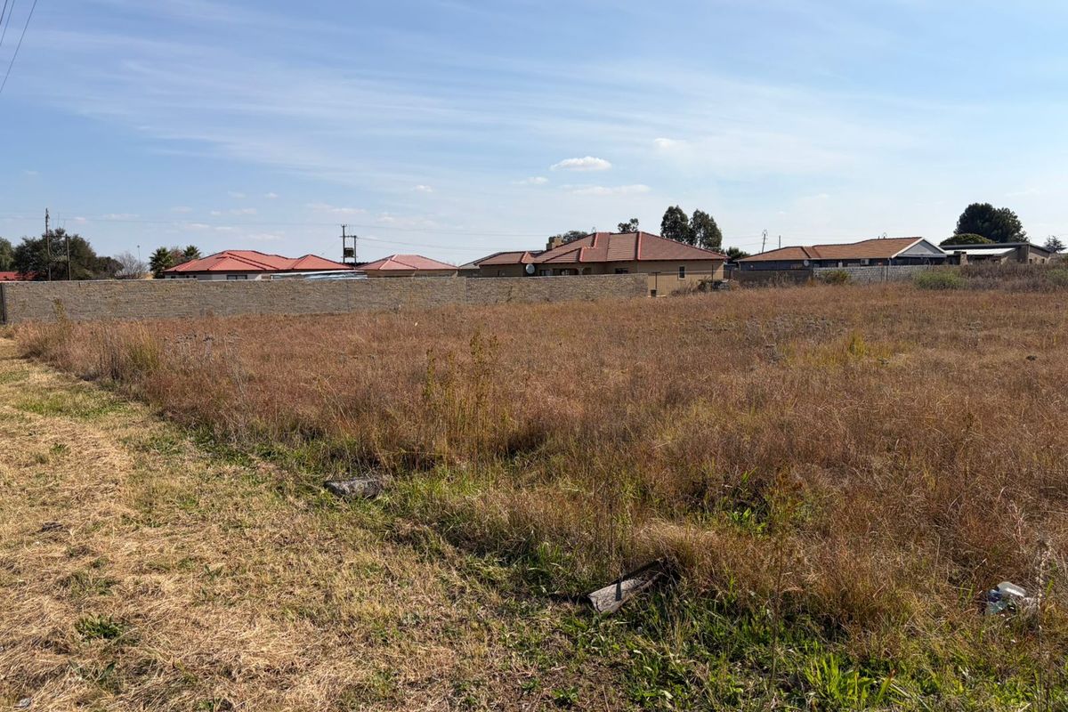 Discover an exceptional opportunity to invest in a well-positioned vacant stand situated Riversdale. - Photo 2