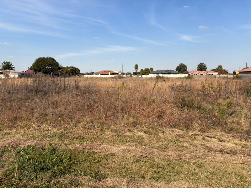 Discover an exceptional opportunity to invest in a well-positioned vacant stand situated Riversdale. - Photo 8