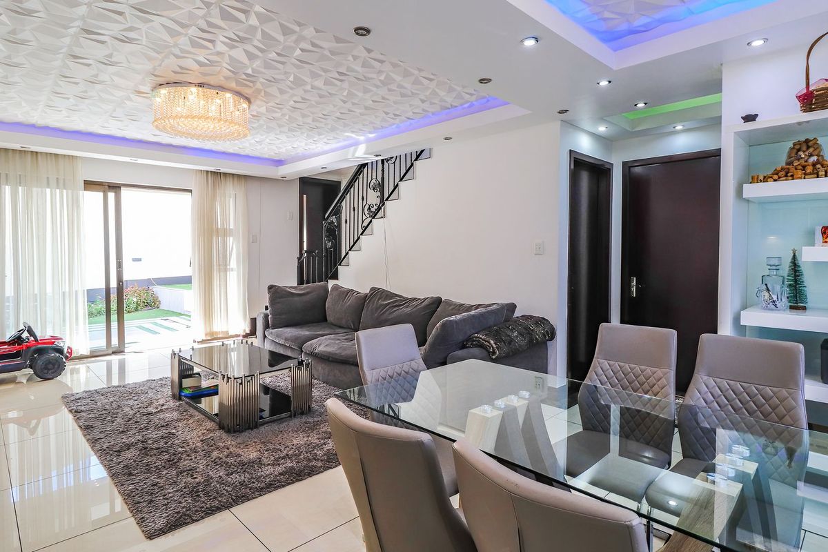 This lovely family home situated in Mont Tremblant Estate - Photo 4