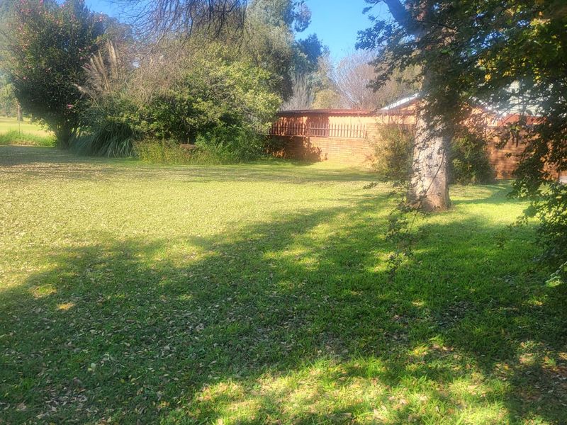 PRIME LOCATION - Photo 6