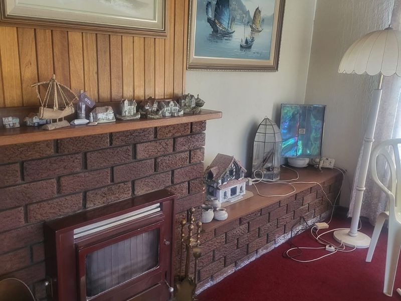 Prime Location, family home. - Photo 5