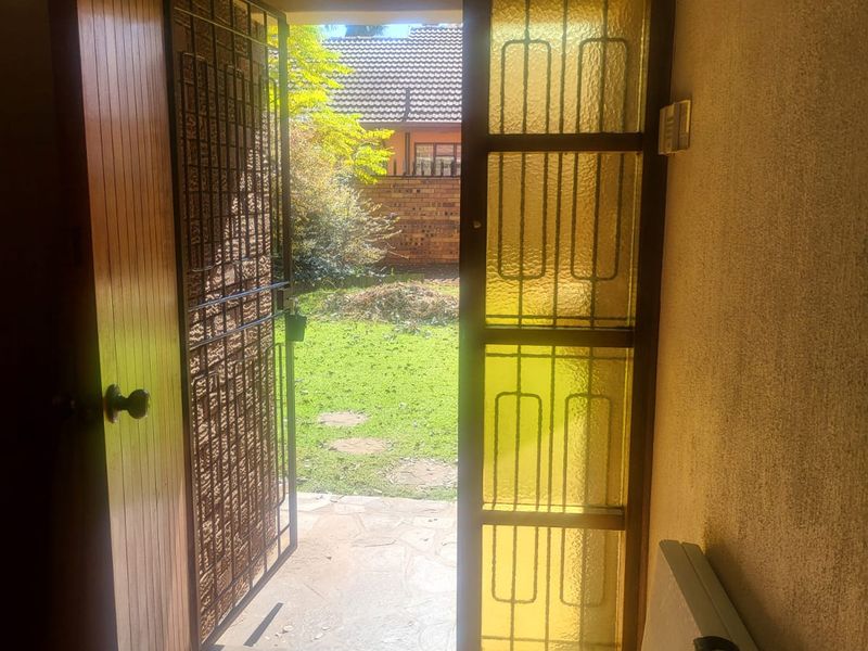 Prime Location, family home. - Photo 6