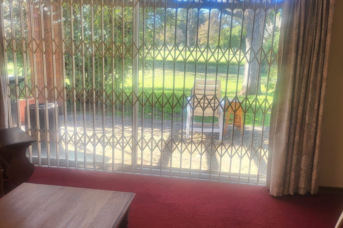 Prime Location, family home. - Photo 3