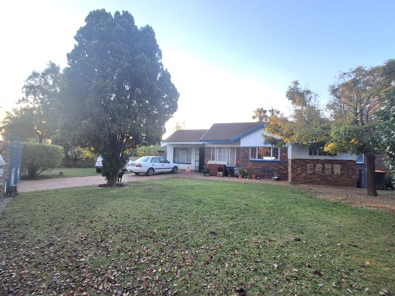 Family Home for Sale in Waldrift, Vereeniging. - Photo 1