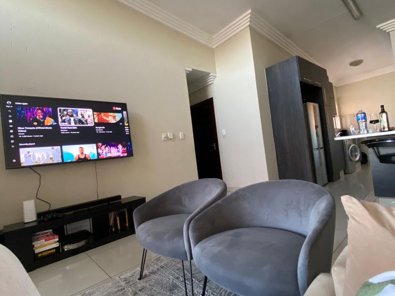 2 Bedroom Apartment - Photo 7