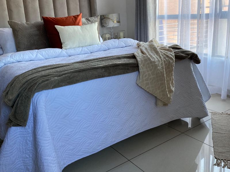 2 Bedroom Apartment - Photo 6