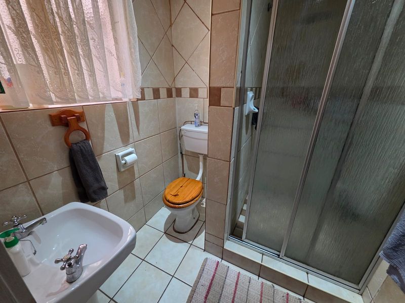 BEAUTIFUL TOWNHOUSE FOR SALE IN VANDERBIJLPARK - Photo 7