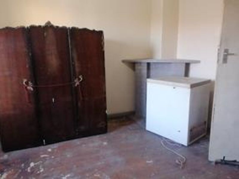 NEWLY RENATED 4-BEDROOM SEMI-HOUSE WITH FLATLET IN BRAKPAN NORTH - Photo 10