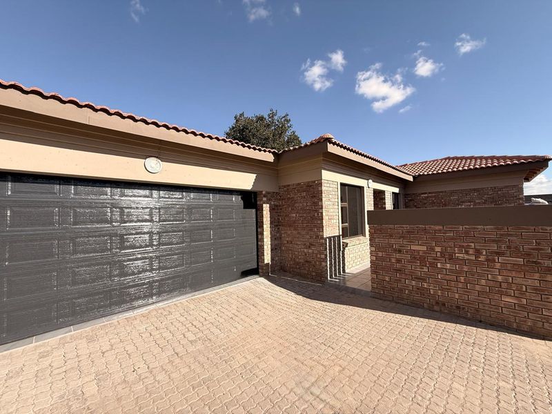 Brand New Townhouse complex in Pioneer Park - Photo 10