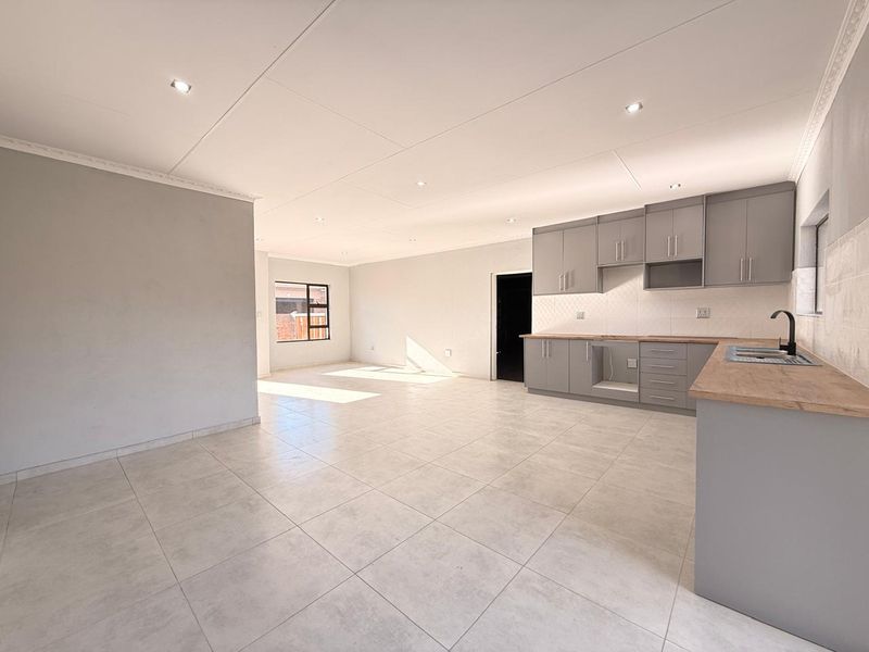 Brand New Townhouse complex in Pioneer Park - Photo 7