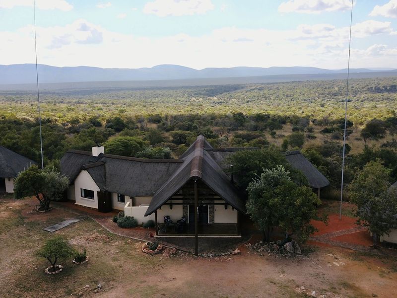 Spectacular Morkels Retreat with Elevated Pool, Panoramic Waterberg Views & Strong Rental Income - Photo 6