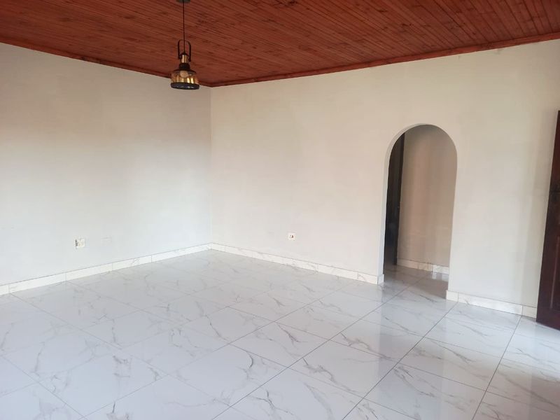 Beautiful house for sale - Photo 8