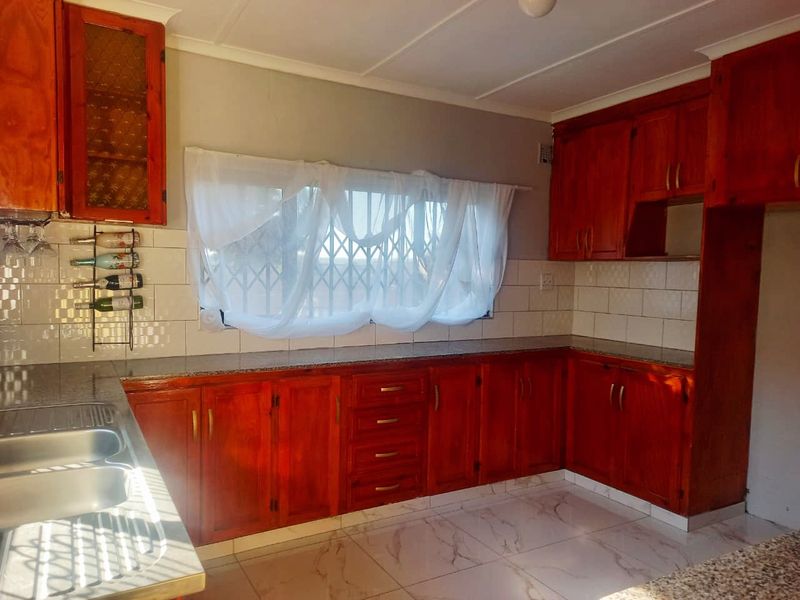 Beautiful house for sale - Photo 5