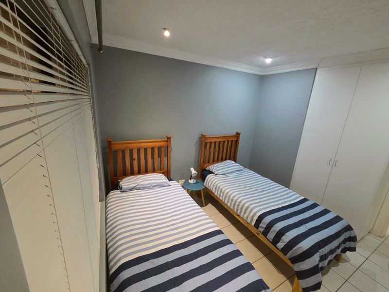 INCOME GENERATOR - JEFFREY BAY APARTMENT - Photo 9