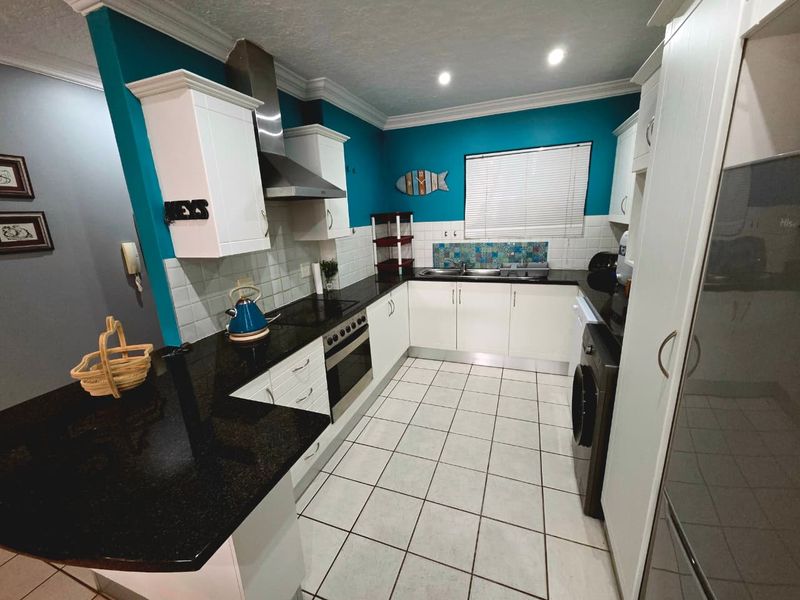 INCOME GENERATOR - JEFFREY BAY APARTMENT - Photo 5