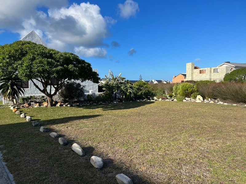 Your Dream Home Awaits in Struisbaai, Cape Agulhas! - Photo 5