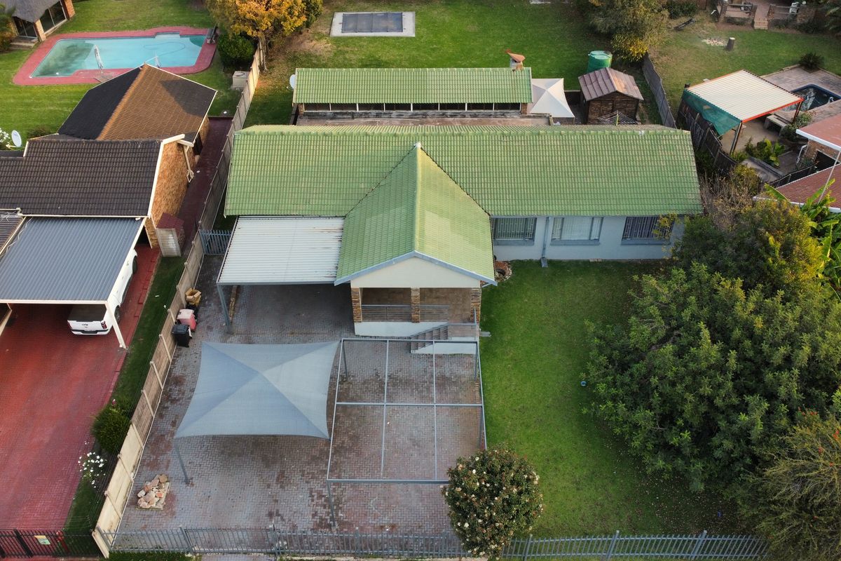 Premier Family Residence with Entertainment  on 1350m2 Stand - Photo 2
