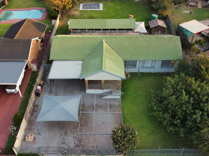 Premier Family Residence with Entertainment  on 1350m2 Stand - Photo 2