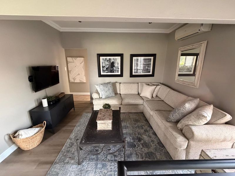 ELEGANT LIVING IN EMFULENI GOLF ESTATE ON A DOUBLE STAND!!! - Photo 3