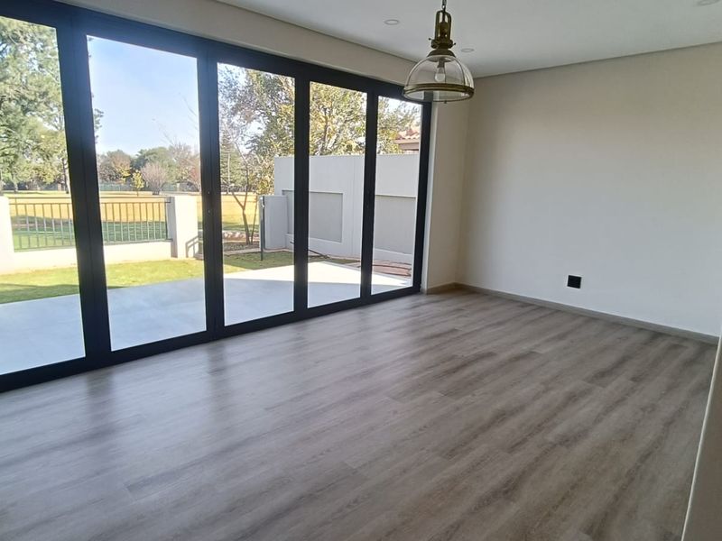 Modern 5 Bedroom Home with Fairway Views in Emfuleni Golf Estate - Photo 7
