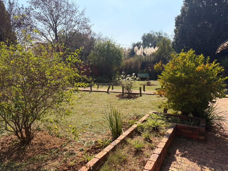 Spacious Family Home with Endless Potential | Sonland Park. - Photo 6
