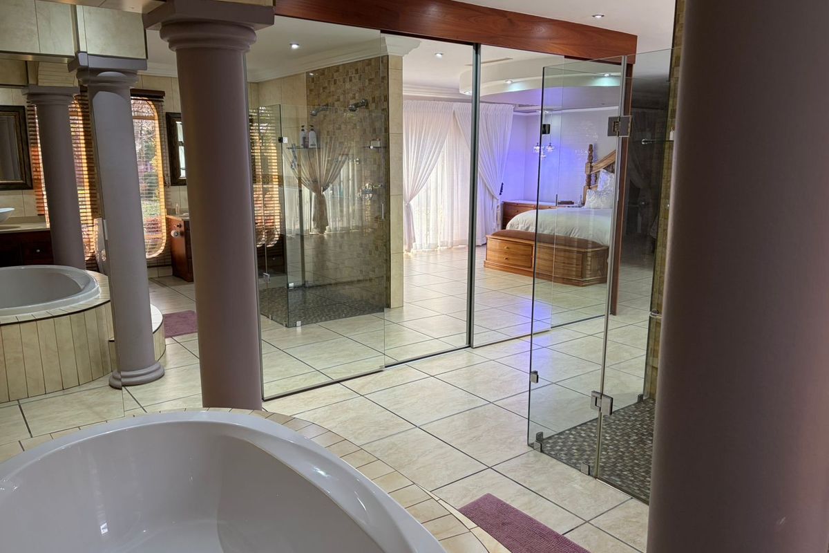 Spacious Smallholding for Sale in Impala Avenue. - Photo 4