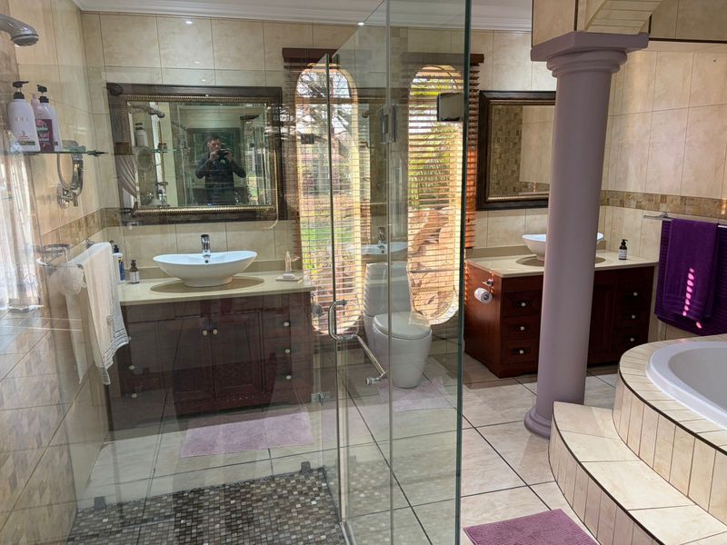 Spacious Smallholding for Sale in Impala Avenue. - Photo 9