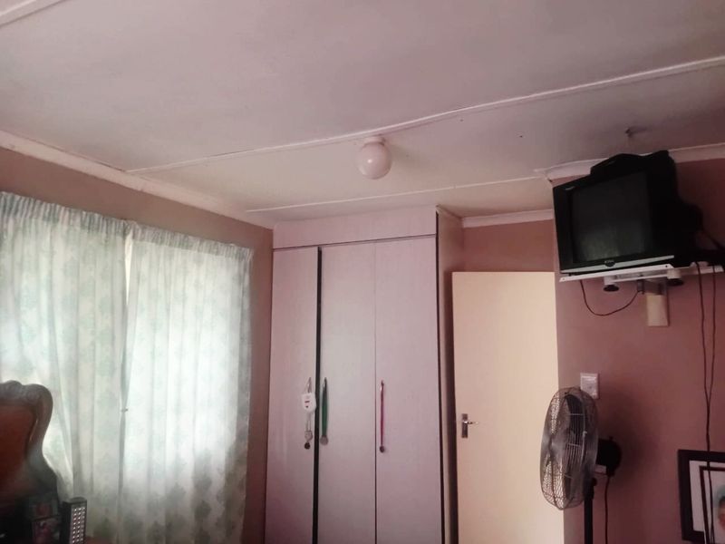 3 Bedroom House For Sale - Photo 7