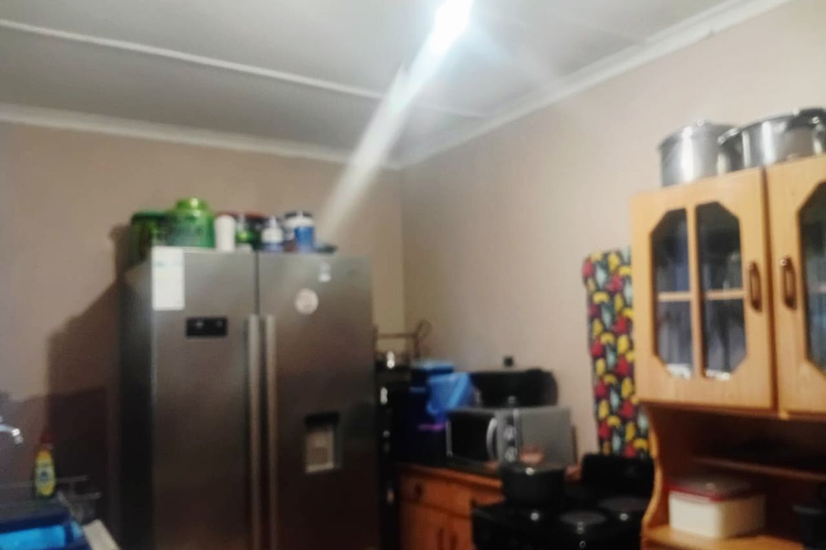 3 Bedroom House For Sale - Photo 3
