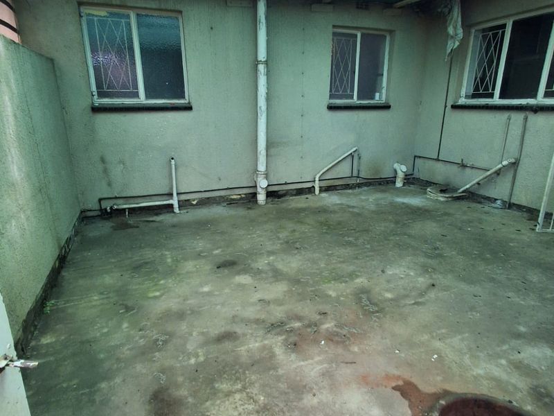 SPACIOUS FAMILY HOME WITH GREAT INVESTMENT POTENTIAL IN UNITAS PARK, VEREENIGING! - Photo 10