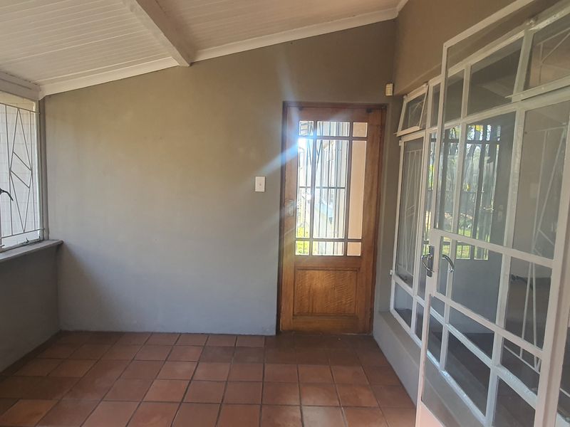 3 bedoom home for sale - Photo 10