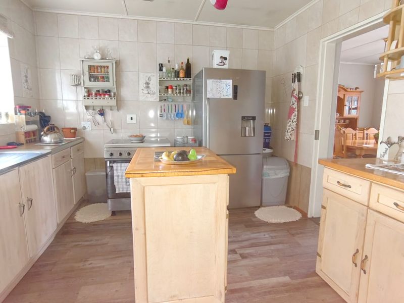 Perfect Property for the Winter - Photo 8