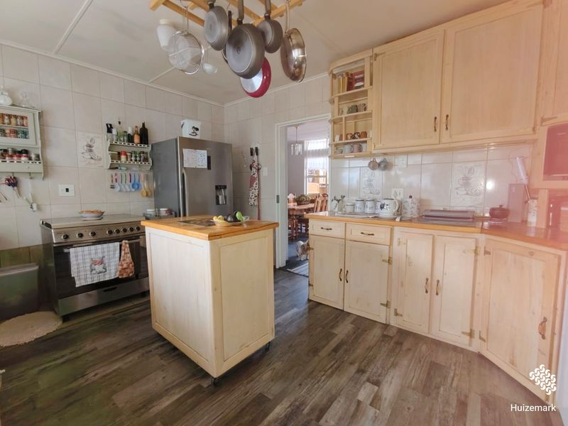 Perfect Property for the Winter - Photo 7