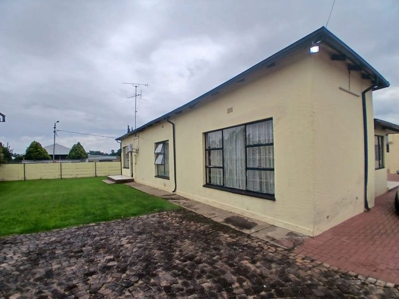3 Bedroom House for Sale in Brakpan - Photo 10