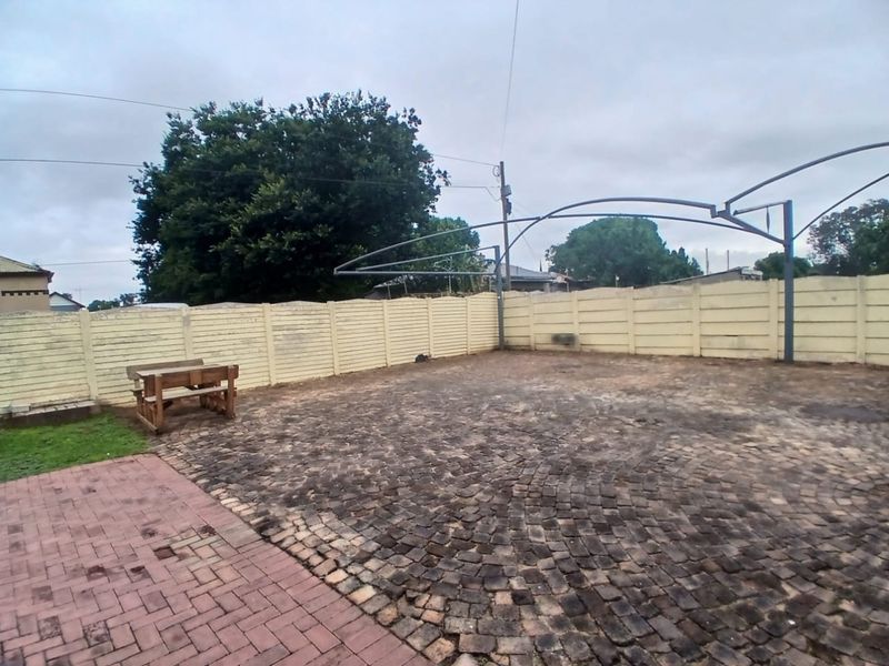 3 Bedroom House for Sale in Brakpan - Photo 7
