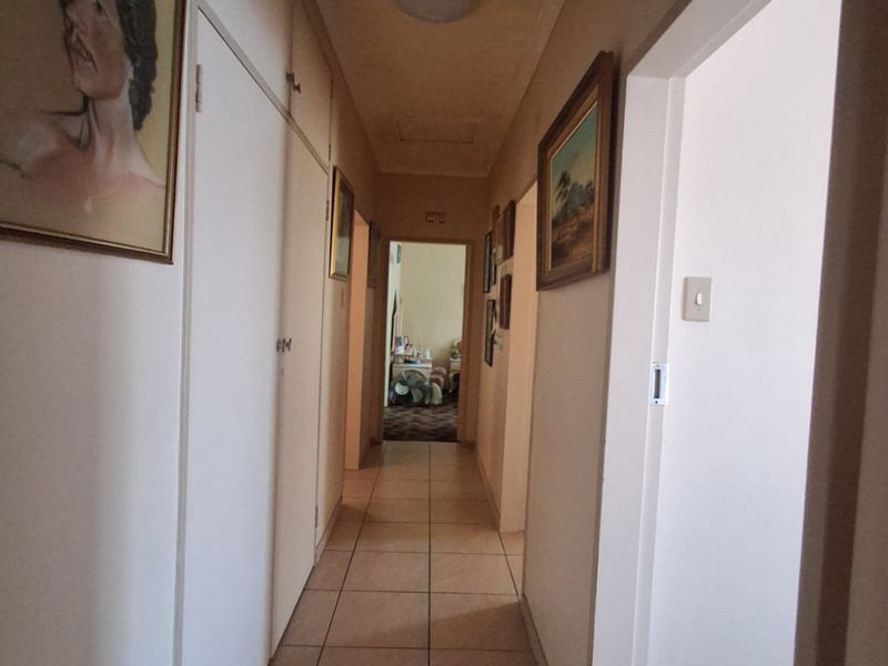 Immaculate 3-Bedroom Family Home with Spacious Flatlet – Sonland Park, Vereeniging. - Photo 9