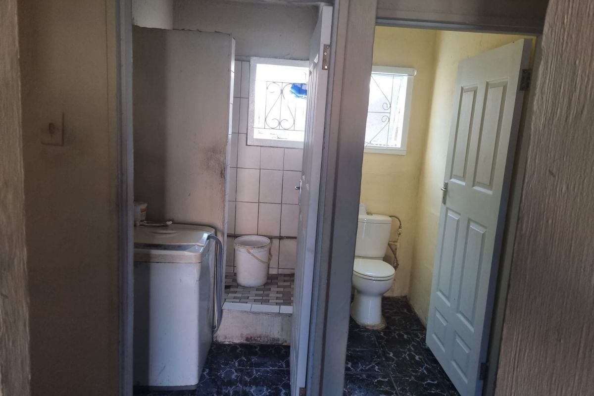 Excellent Starter Home - Photo 4