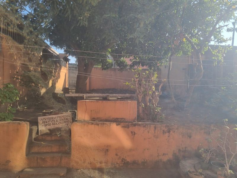 Lovely Area - Photo 8