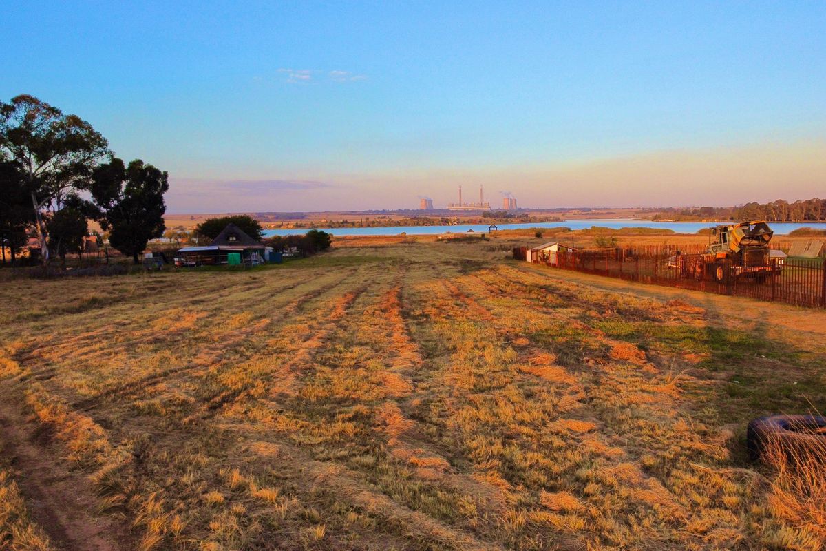 2 Hectares of Versatile Vacant Land For Sale in Naauwpoort Near the Dam - Photo 3