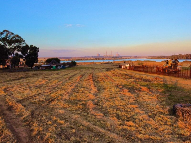2 Hectares of Versatile Vacant Land For Sale in Naauwpoort Near the Dam - Photo 3