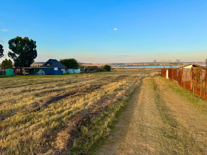 2 Hectares of Versatile Vacant Land For Sale in Naauwpoort Near the Dam - Photo 10